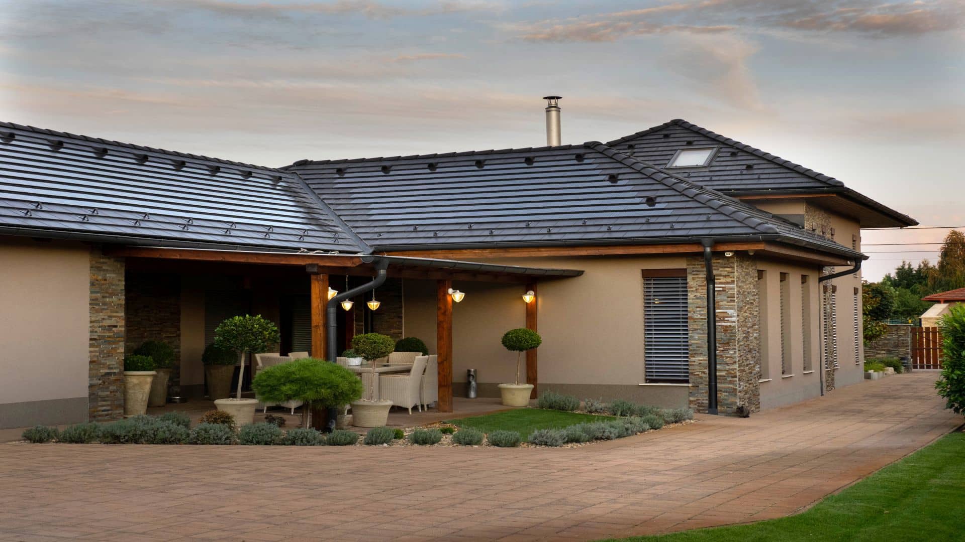 Generon, napelemes tetőcserép