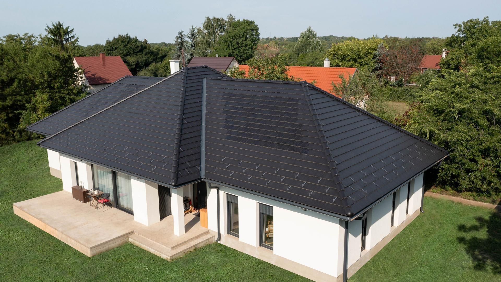 A Generon tökéletesen simul a tető síkjába