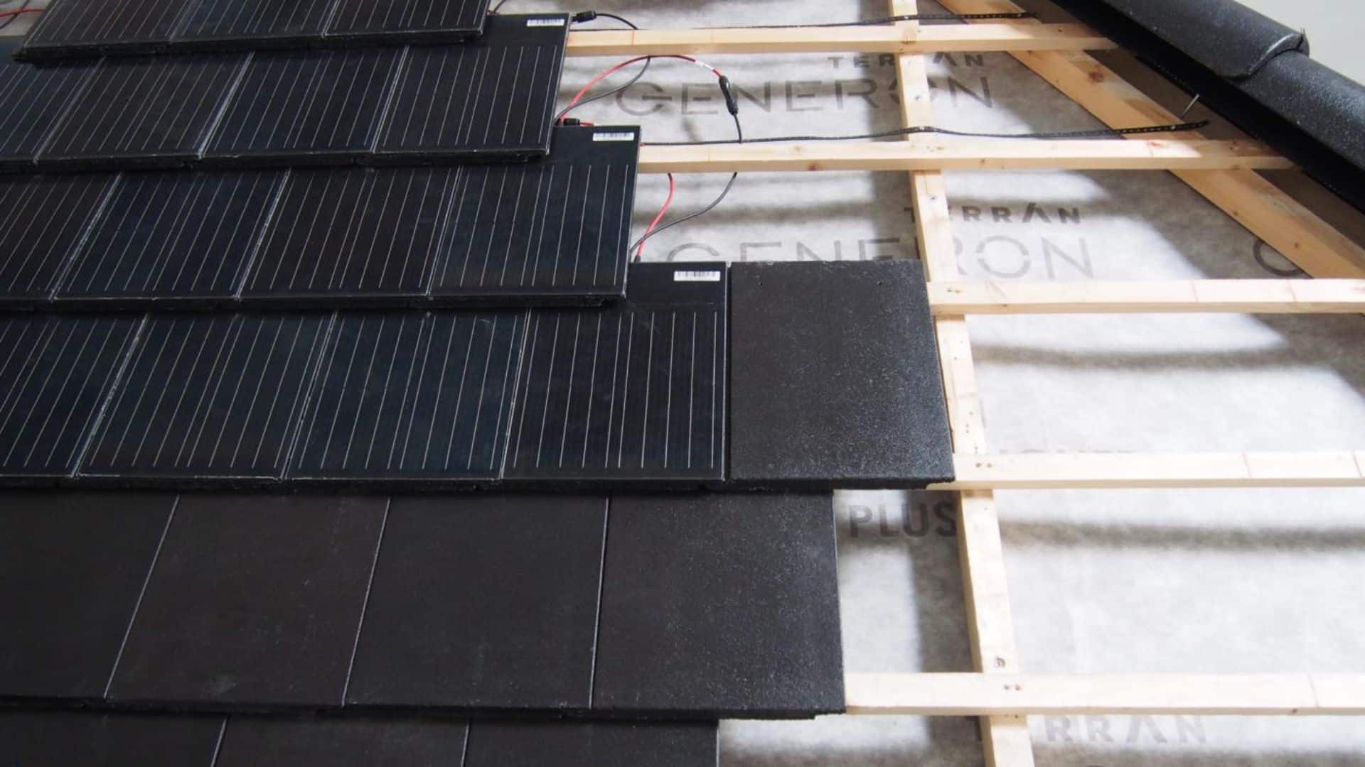 Terrán Generon napelemes tetőcserép és tetőfólia Terran Generon napelemes tetőcserép és fólia